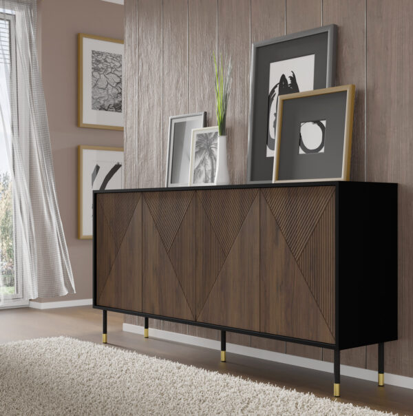 ARANZ WOODY 4 CzarnyCatania 316 KOMODA4D ujecie A