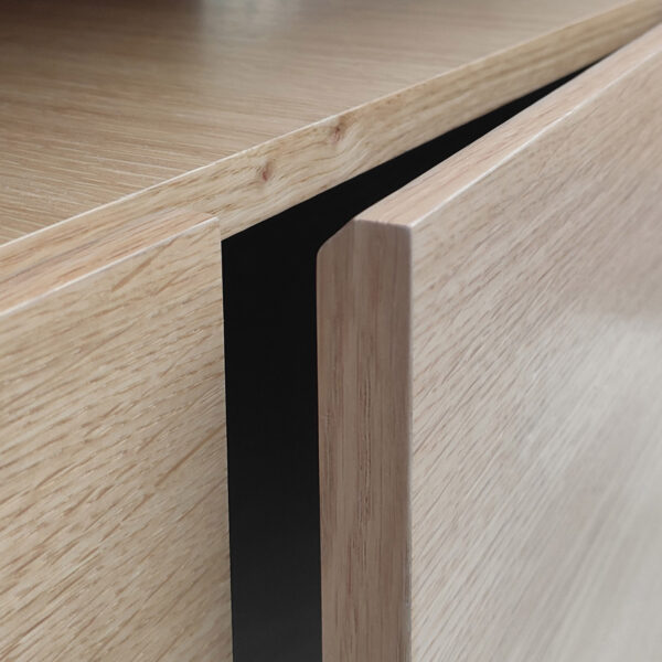 Szafka RTV PUFFIN 154 cm 3S dąb naturalny lakierowany fornir